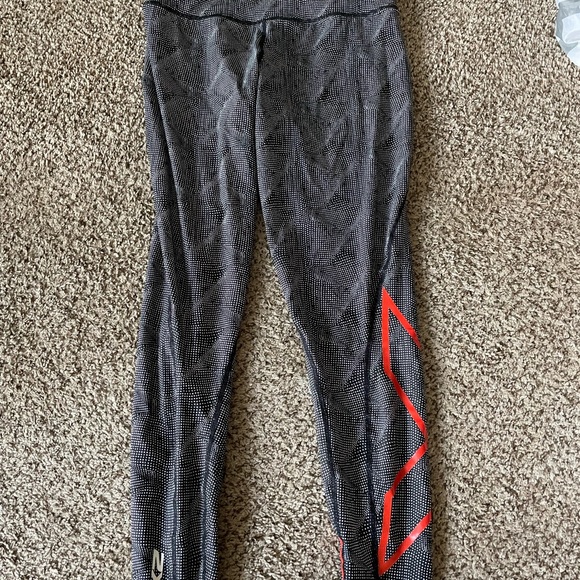 2XU compression leggings - Picture 1 of 3